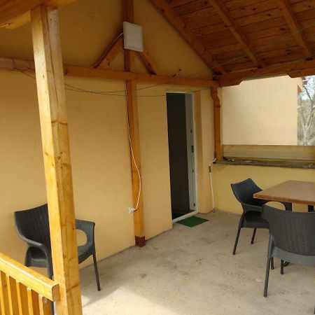 Family House Near Motorway 6 Guests 3 Bedrooms Велес Екстериор снимка