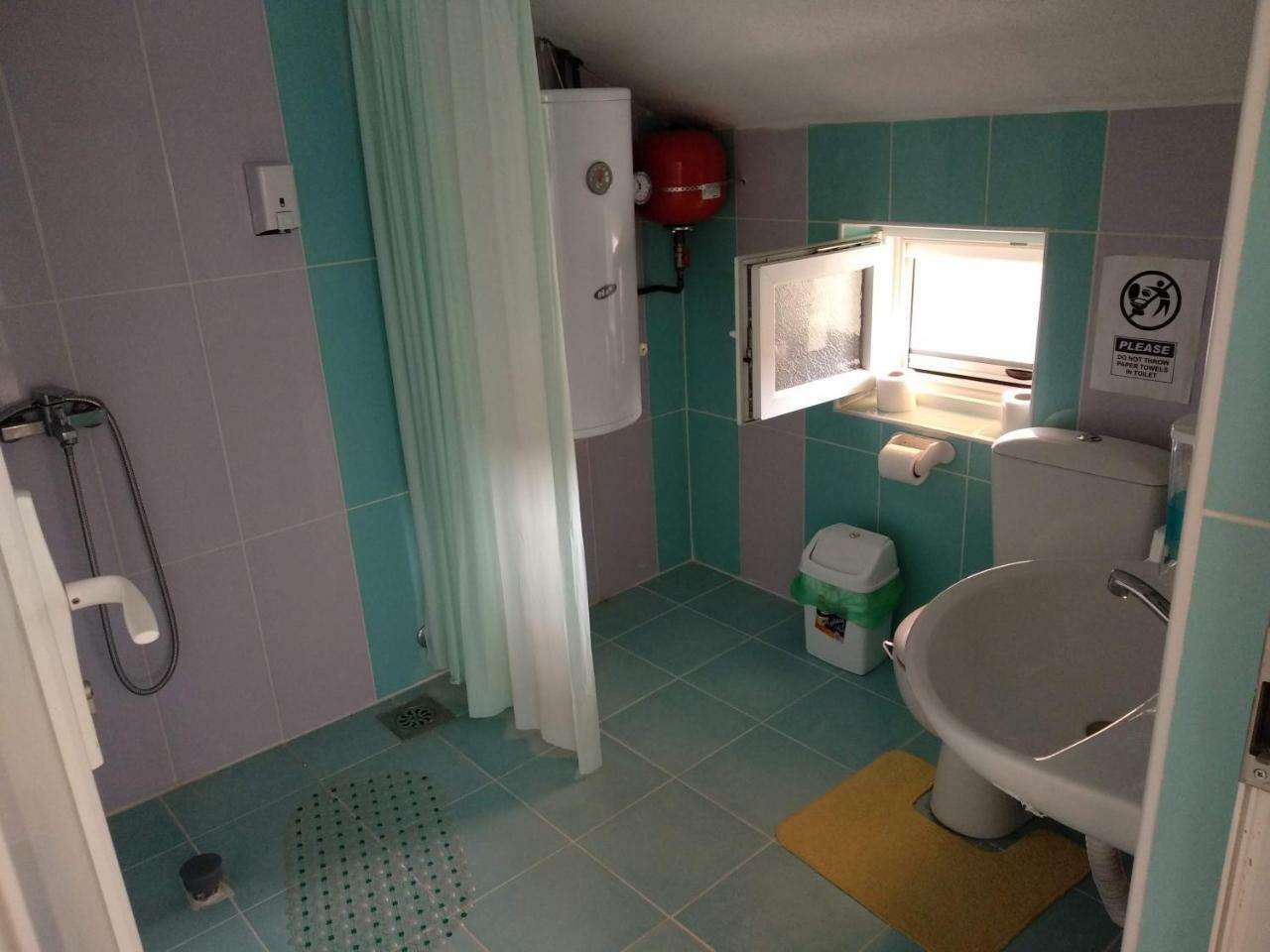 Family House Near Motorway 6 Guests 3 Bedrooms Велес Екстериор снимка