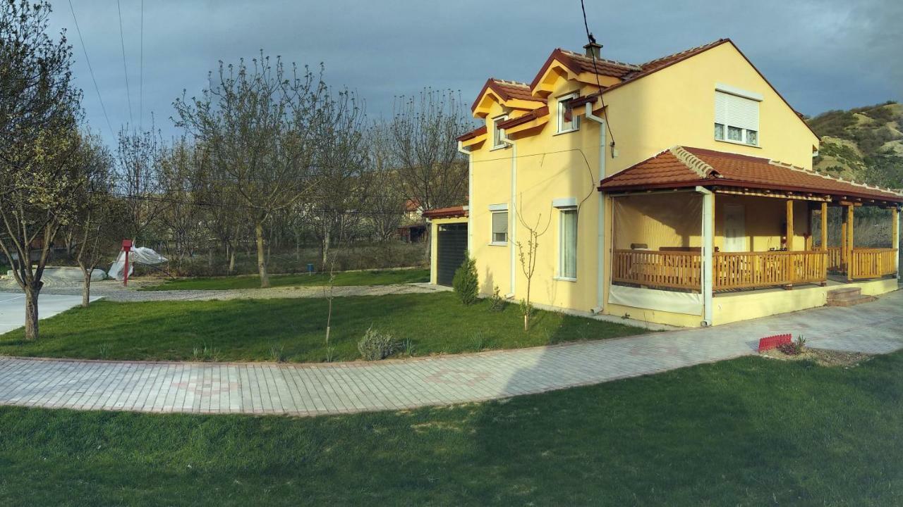 Family House Near Motorway 6 Guests 3 Bedrooms Велес Екстериор снимка